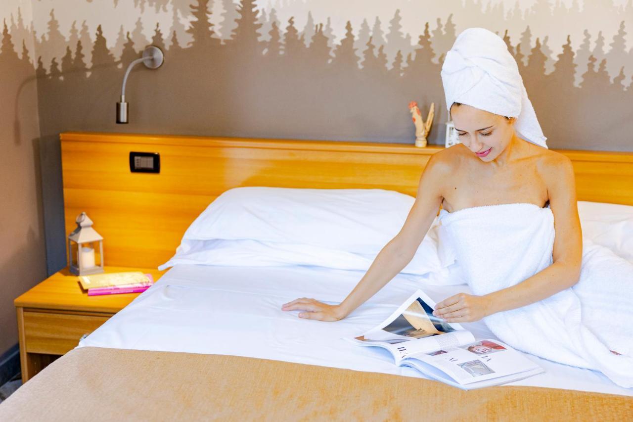 Hotel&Restaurant Armanac De Toubie Arnad Екстериор снимка