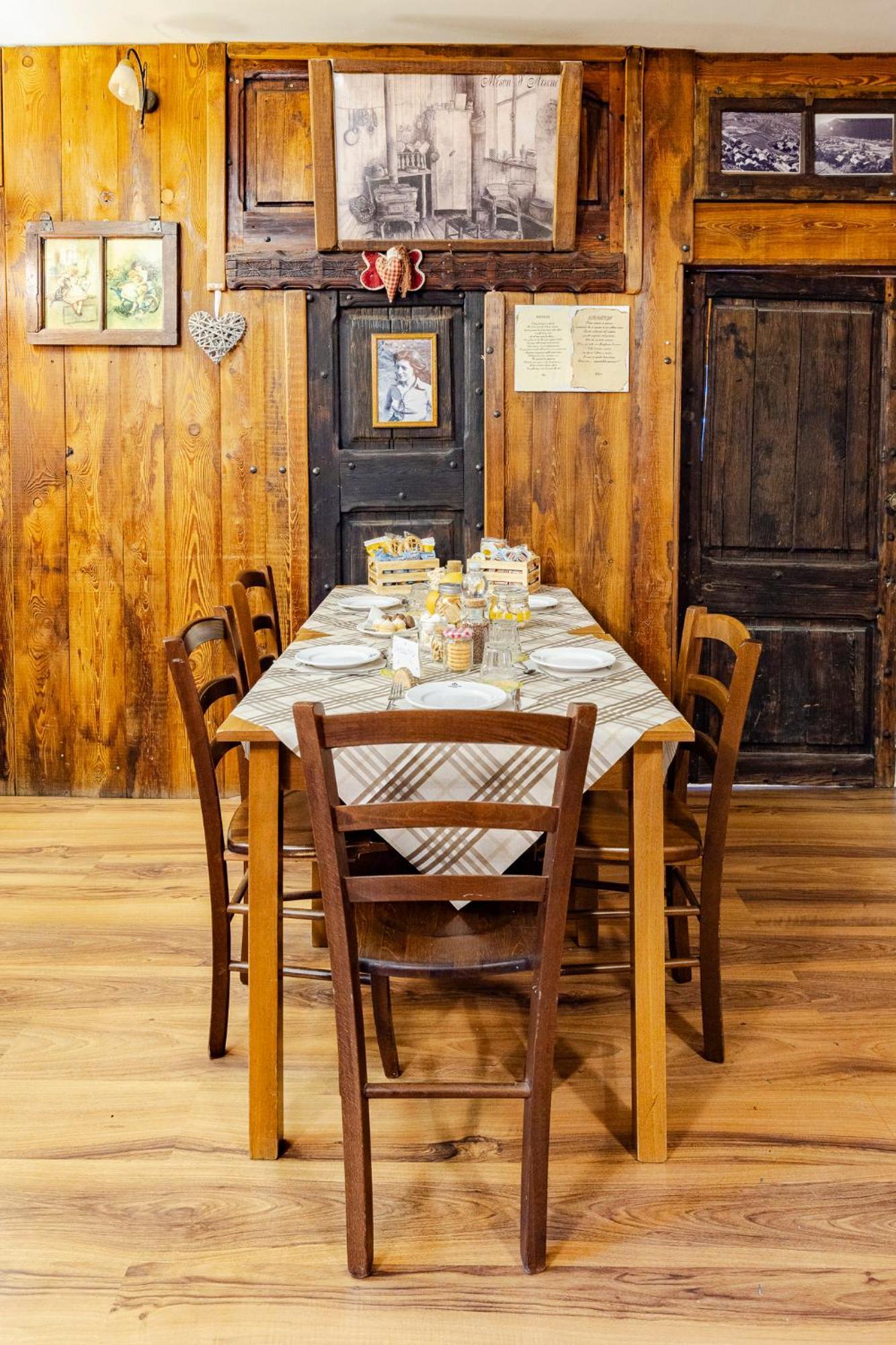 Hotel&Restaurant Armanac De Toubie Arnad Екстериор снимка