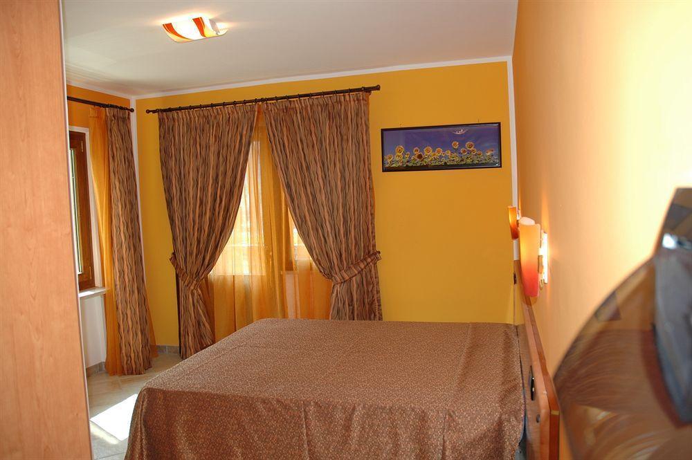 Hotel&Restaurant Armanac De Toubie Arnad Екстериор снимка
