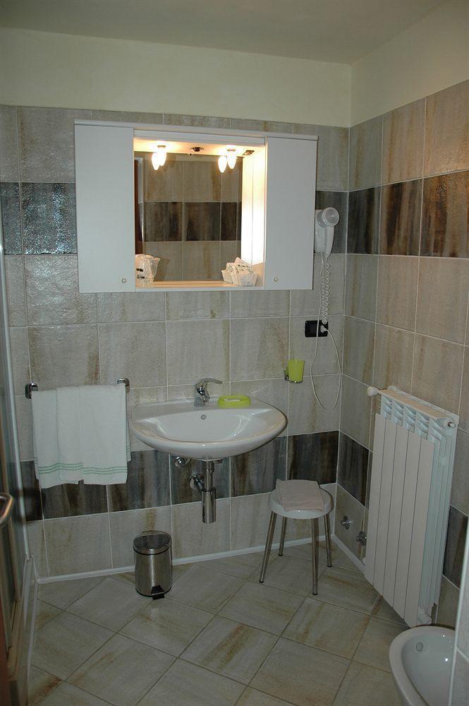Hotel&Restaurant Armanac De Toubie Arnad Екстериор снимка